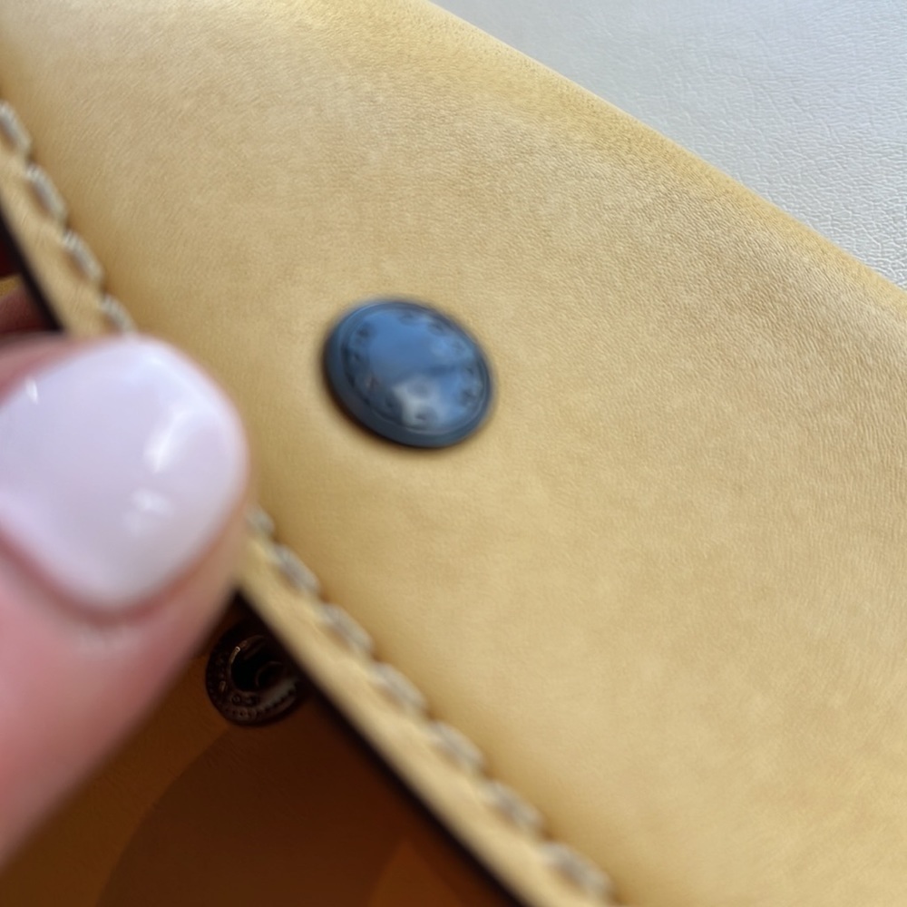 Coach Glovetanned Leather Wristlet Clutch Melon Yellow - Picture 6 of 13